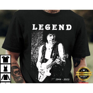 RIP Jeff Beck Guitarist Legend 1944 -  T-Shirt
